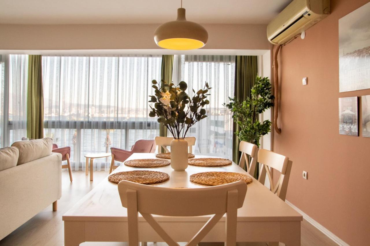Flat With Sea View Near Karsiyaka Coast Apartment Izmir Exterior photo